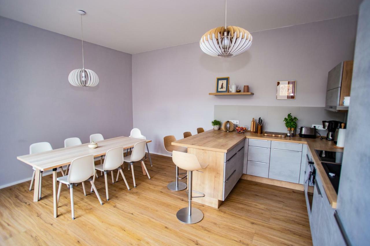 Eckhof Domizil - Grosszuegige Ferienwohnung Mit Kleinem Garten In Der Altstadt Von โกทา ภายนอก รูปภาพ