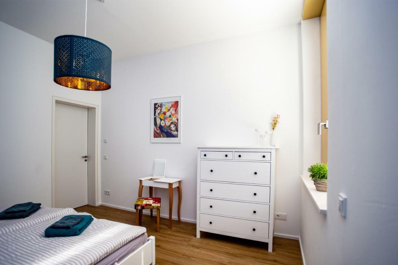 Eckhof Domizil - Grosszuegige Ferienwohnung Mit Kleinem Garten In Der Altstadt Von โกทา ภายนอก รูปภาพ