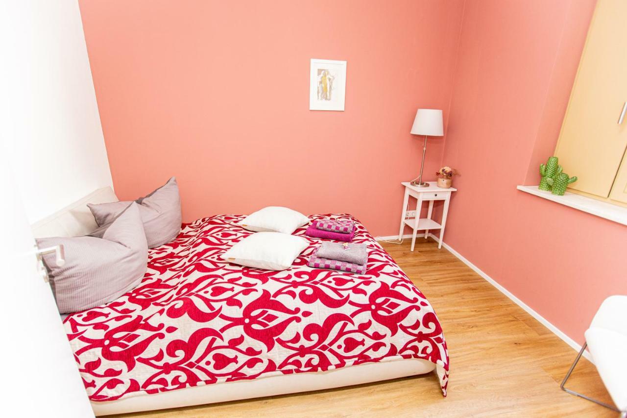 Eckhof Domizil - Grosszuegige Ferienwohnung Mit Kleinem Garten In Der Altstadt Von โกทา ภายนอก รูปภาพ