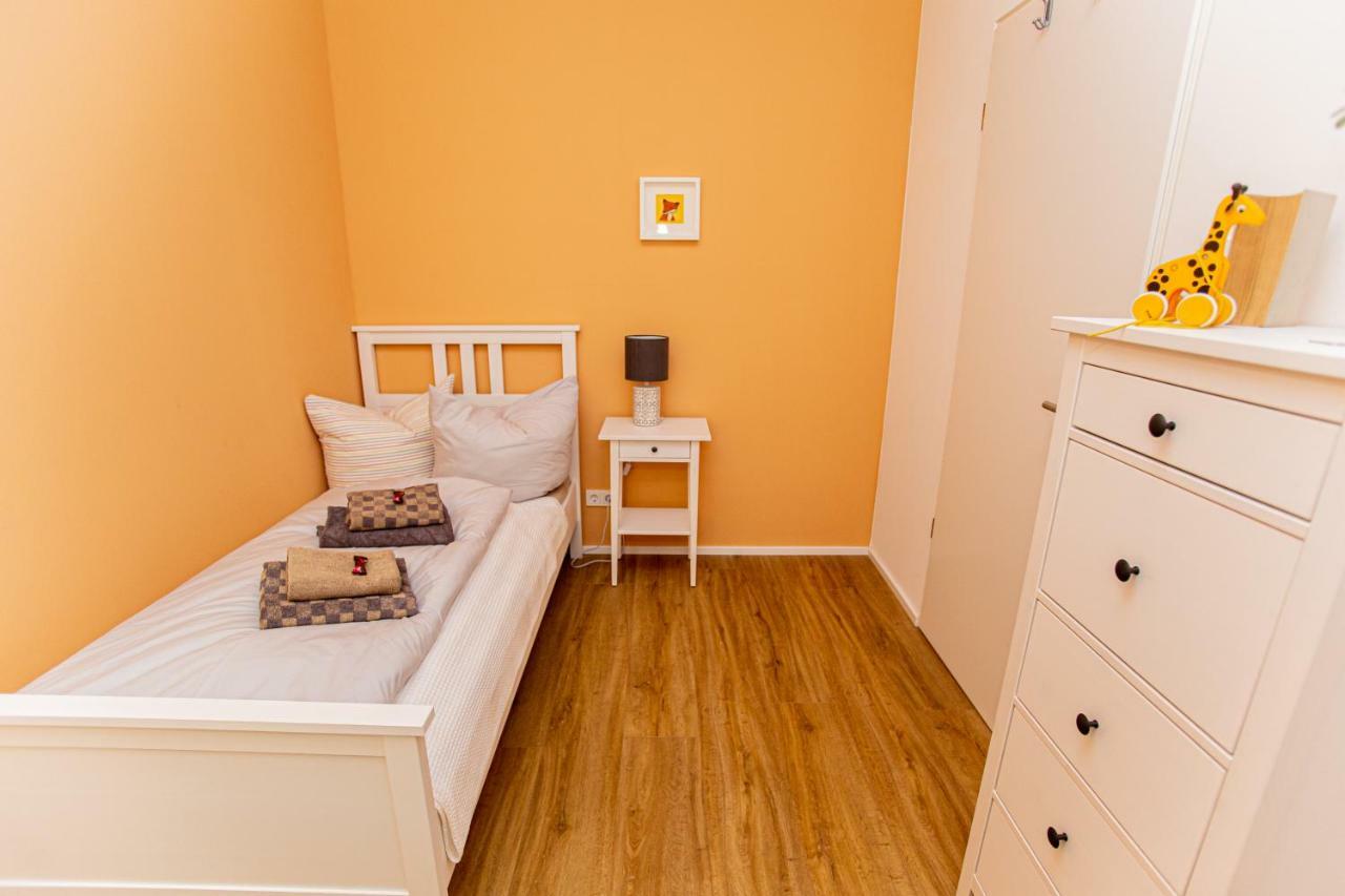 Eckhof Domizil - Grosszuegige Ferienwohnung Mit Kleinem Garten In Der Altstadt Von โกทา ภายนอก รูปภาพ